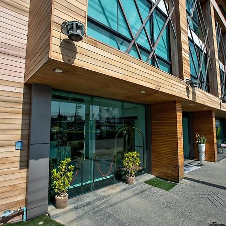 Hotel Holatel Phitsanulok Exterior foto