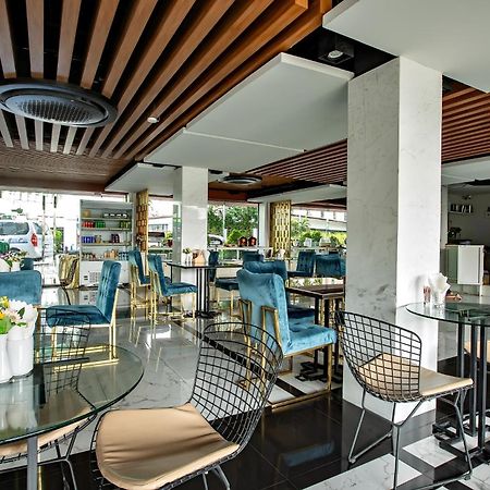 Hotel Holatel Phitsanulok Exterior foto